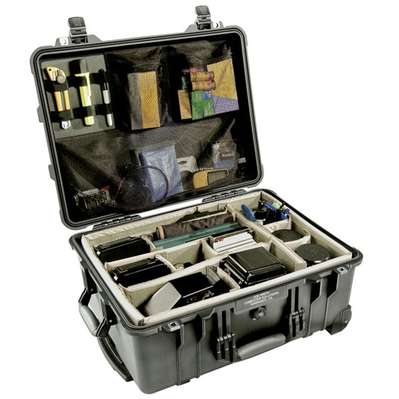 Peli 1560 Protector Case m/skillevegger